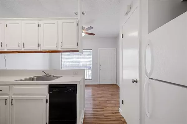 Austin, TX 78705,2210 Pearl ST #205