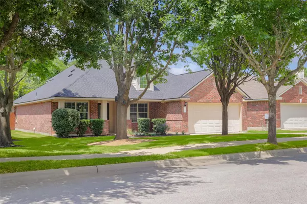 Buda, TX 78610,301 Middle CRK