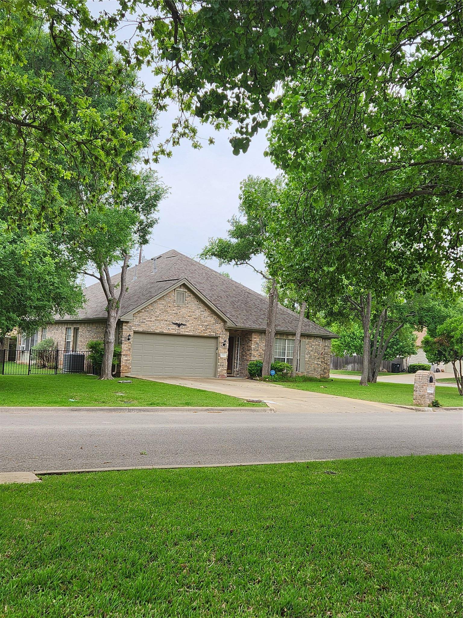 2912 Brandy LN, Georgetown, TX 78628