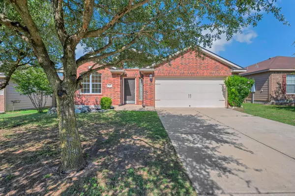 Jarrell, TX 76537,213 Sapphire LN