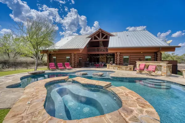 101 Log Country CV, Burnet, TX 78611