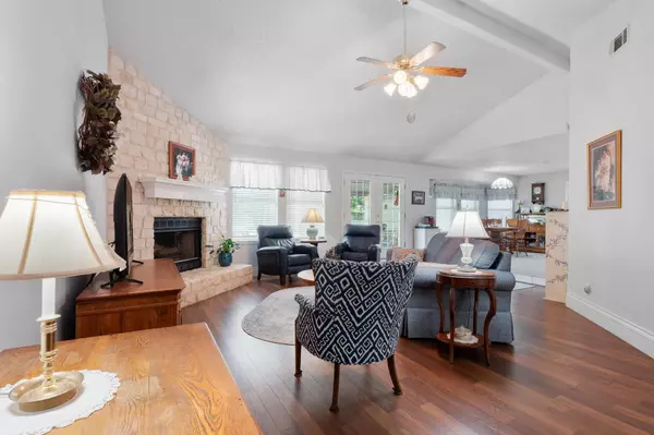 Georgetown, TX 78628,808 Golden Oaks RD