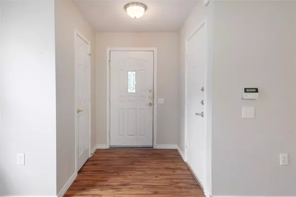Austin, TX 78741,1432 Anise DR