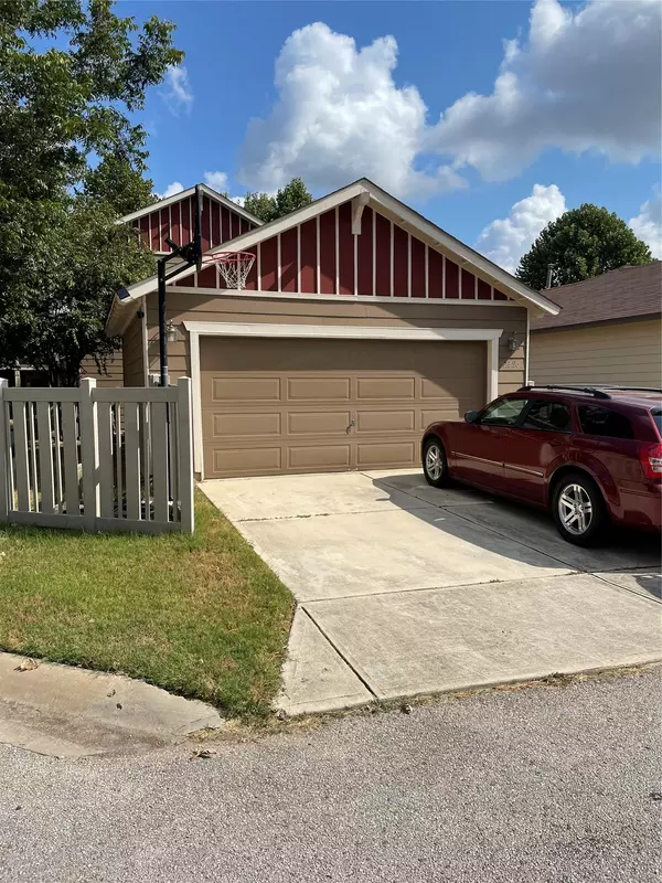 Kyle, TX 78640,2296 Herzog