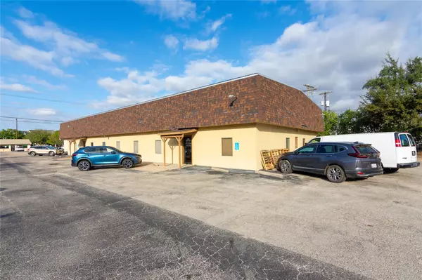 Georgetown, TX 78626,504 Leander RD