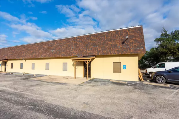 Georgetown, TX 78626,504 Leander RD