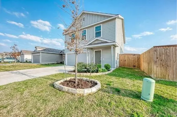 Jarrell, TX 76537,817 Circle WAY #7I
