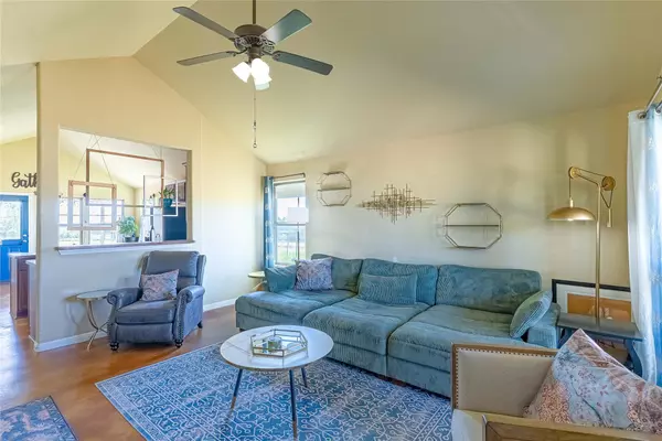 Liberty Hill, TX 78642,833 Thousand Oaks TRL