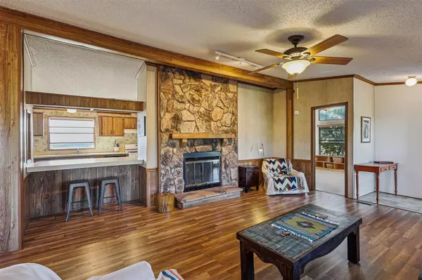 Fortdavis, TX 79734,106 Ridge Line DR