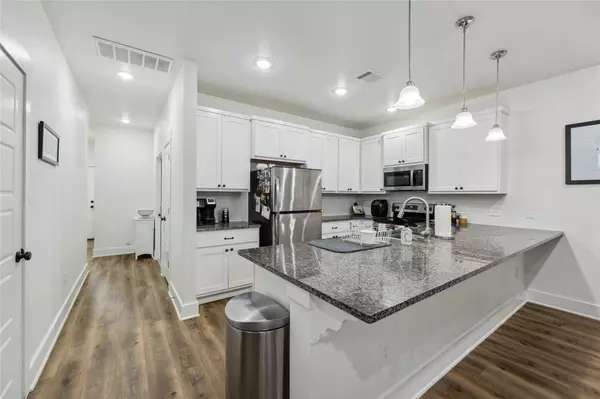 Belton, TX 76513,1952 Royal LOOP