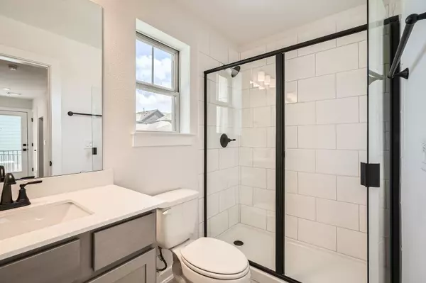 Austin, TX 78747,6300 Stockman DR #5