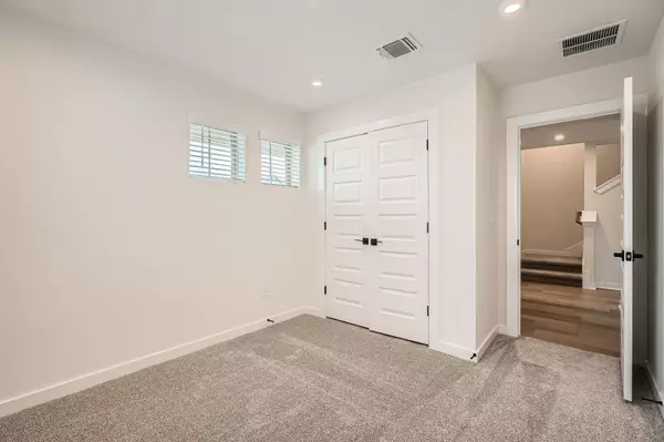 Austin, TX 78747,6300 Stockman DR #5