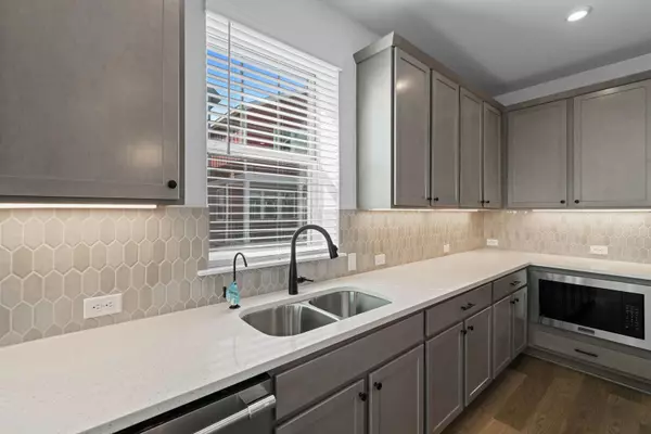 Austin, TX 78747,6307 Stockman DR #6