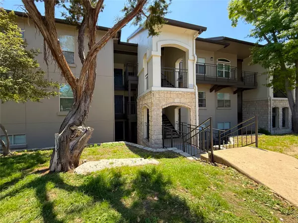 6000 Shepherd Mountain CV #302, Austin, TX 78730