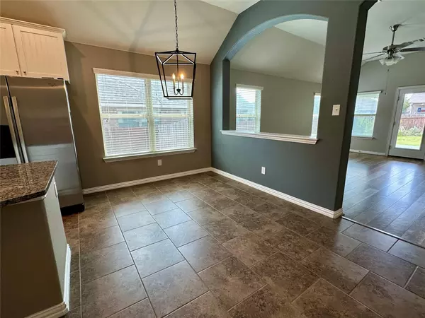 Buda, TX 78610,202 Saffron SPGS