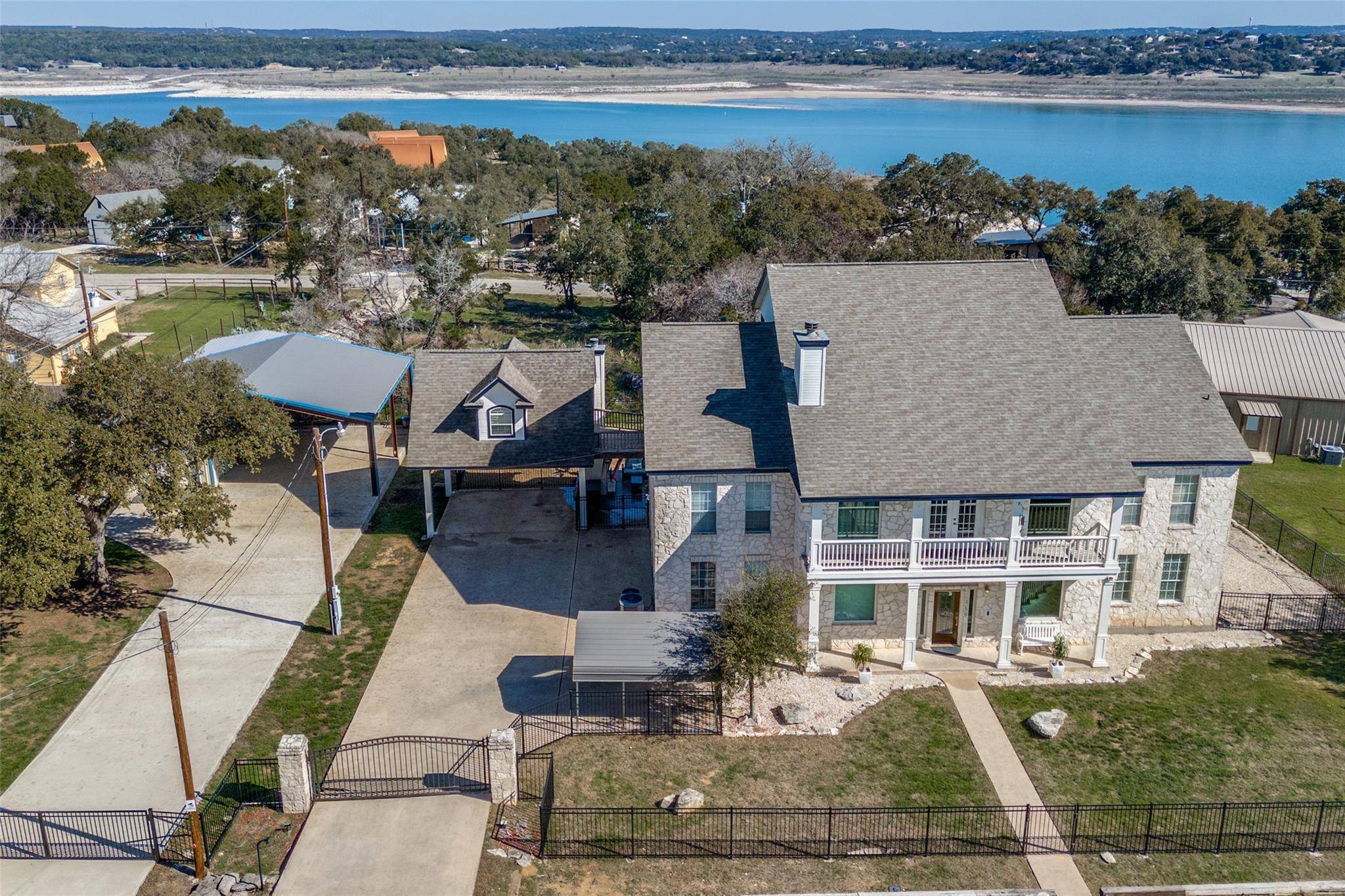 359 and 343 Friendlywood DR, Canyon Lake, TX 78133