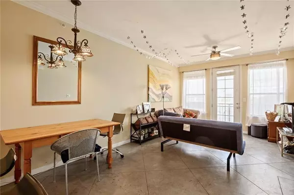 Austin, TX 78705,2505 San Gabriel ST #402