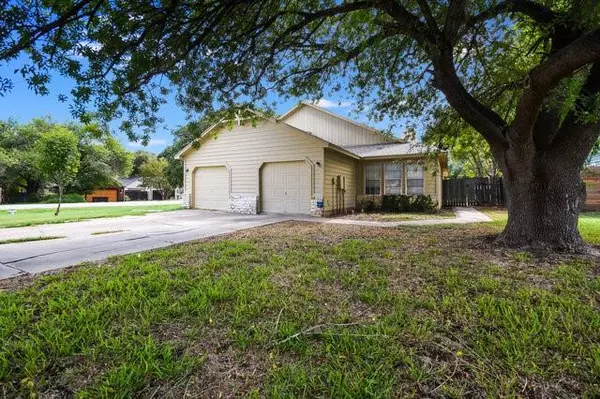 Lakeway, TX 78734,305 Regatta CT