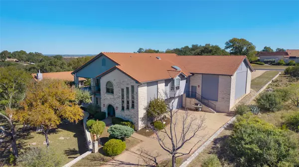 1311 Clayton Nolen DR, Horseshoe Bay, TX 78657