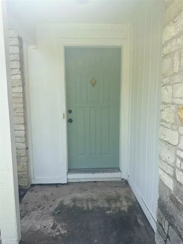 Austin, TX 78729,7800 Chimayo CV #B