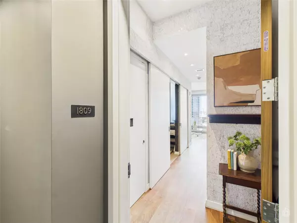 Austin, TX 78701,210 Lavaca ST #1809