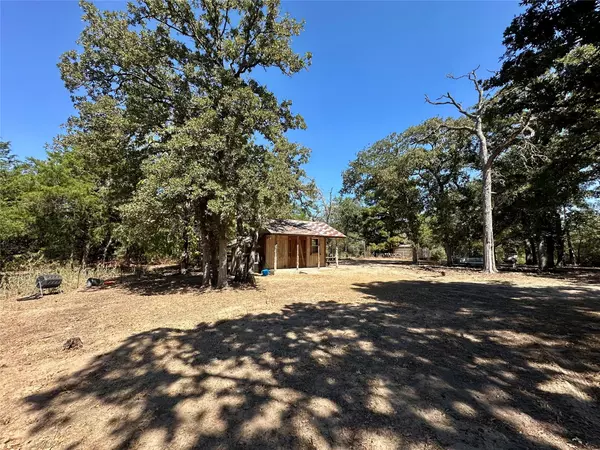 Lexington, TX 78947,1053 E County Road F