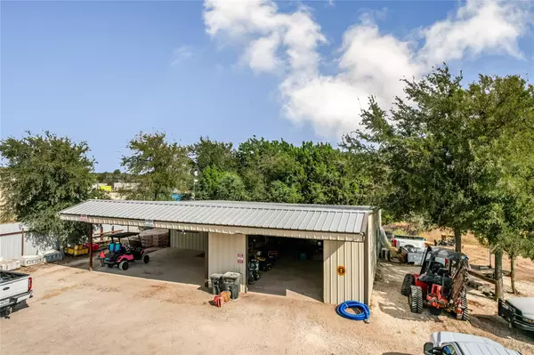 Liberty Hill, TX 78642,1233 County Road 257