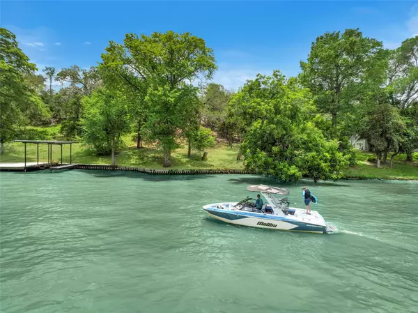 New Braunfels, TX 78130,505 E Zipp RD