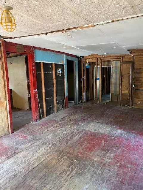 Lockhart, TX 78644,1410 E Market ST
