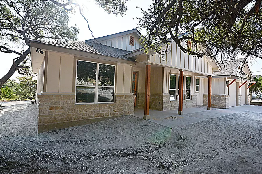 1555 Birch LN, Fischer, TX 78623
