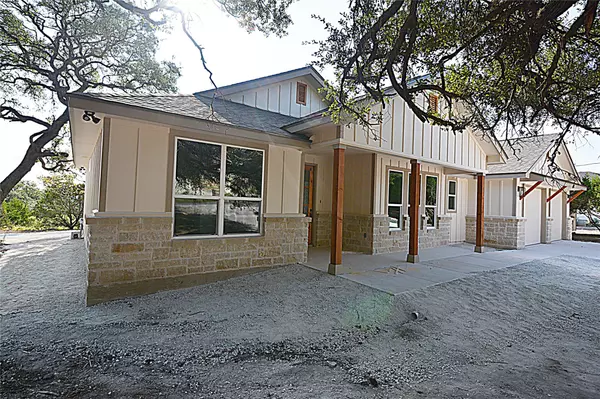 1555 Birch LN, Fischer, TX 78623
