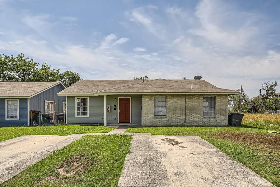 822 W Olmos ST, San Antonio, TX 78212