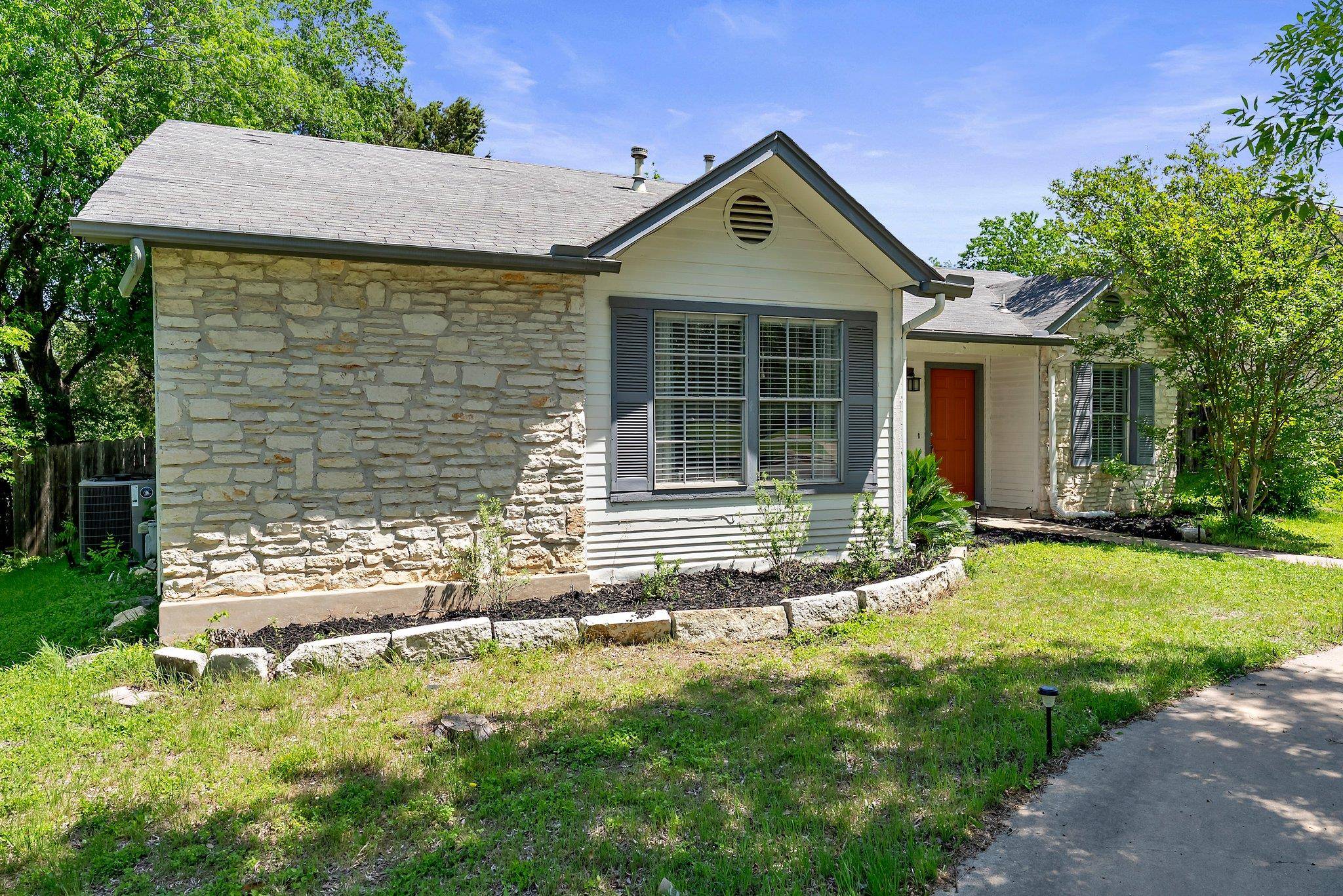 3212 Darnell DR, Austin, TX 78745