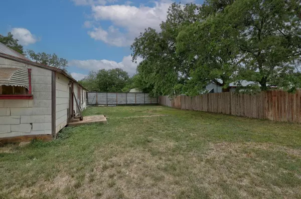 Liberty Hill, TX 78642,205 Fallwell ST