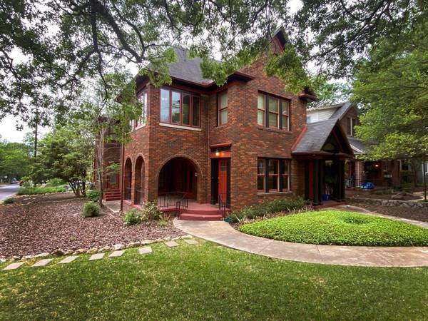 609 Texas, Austin, TX 78705