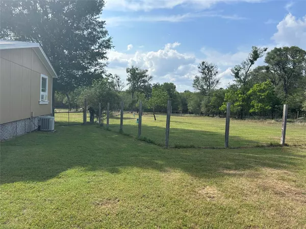 Cedar Creek, TX 78612,277 Mesquite DR