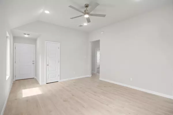 Elgin, TX 78621,281 Bendecido LOOP