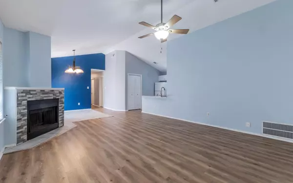 Austin, TX 78753,1007 Markham LN #B