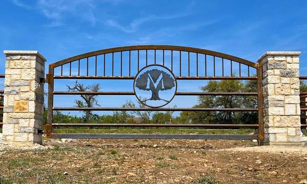 Lot 5 W Fitzhugh RD, Dripping Springs, TX 78620