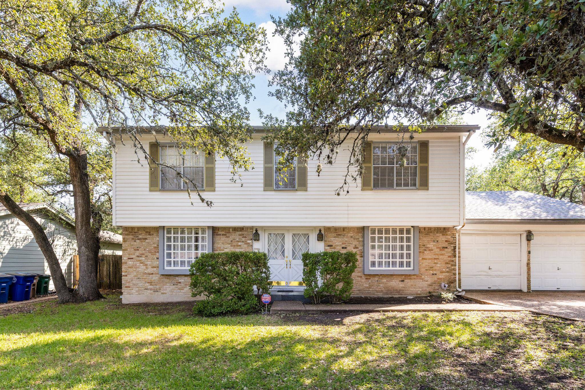 4007 Edgerock DR, Austin, TX 78731