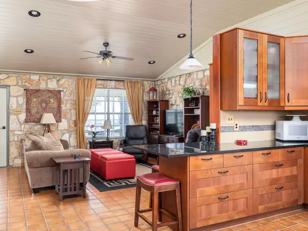 Rockdale, TX 76567,3692 S. FM 908