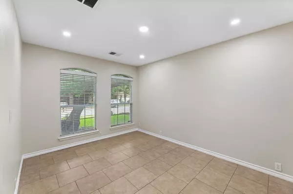 Round Rock, TX 78665,816 Rusk RD