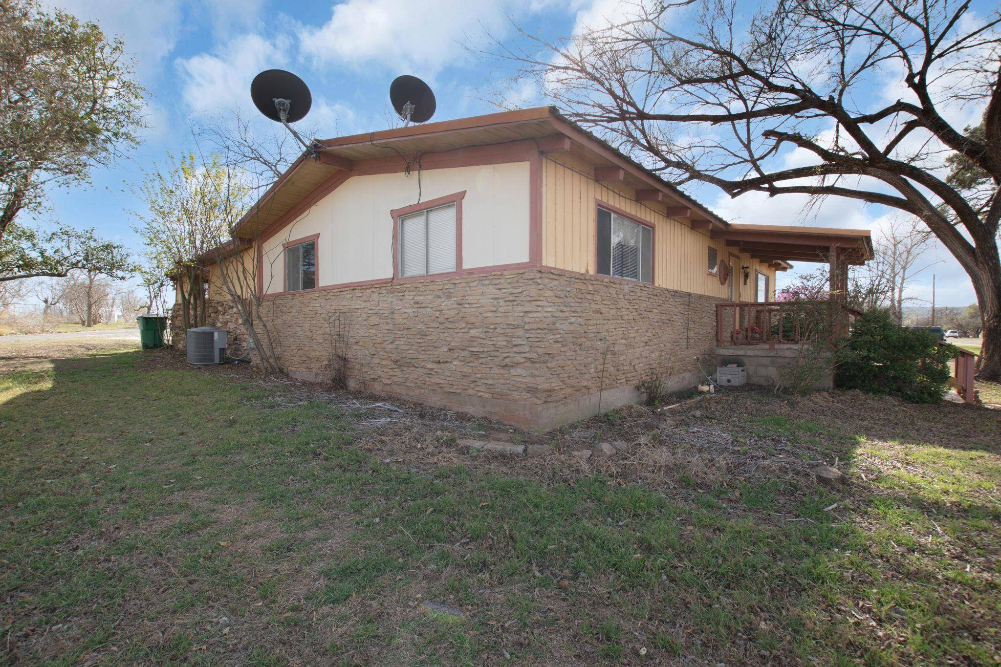 Burnet, TX 78611,502 N River Oaks DR