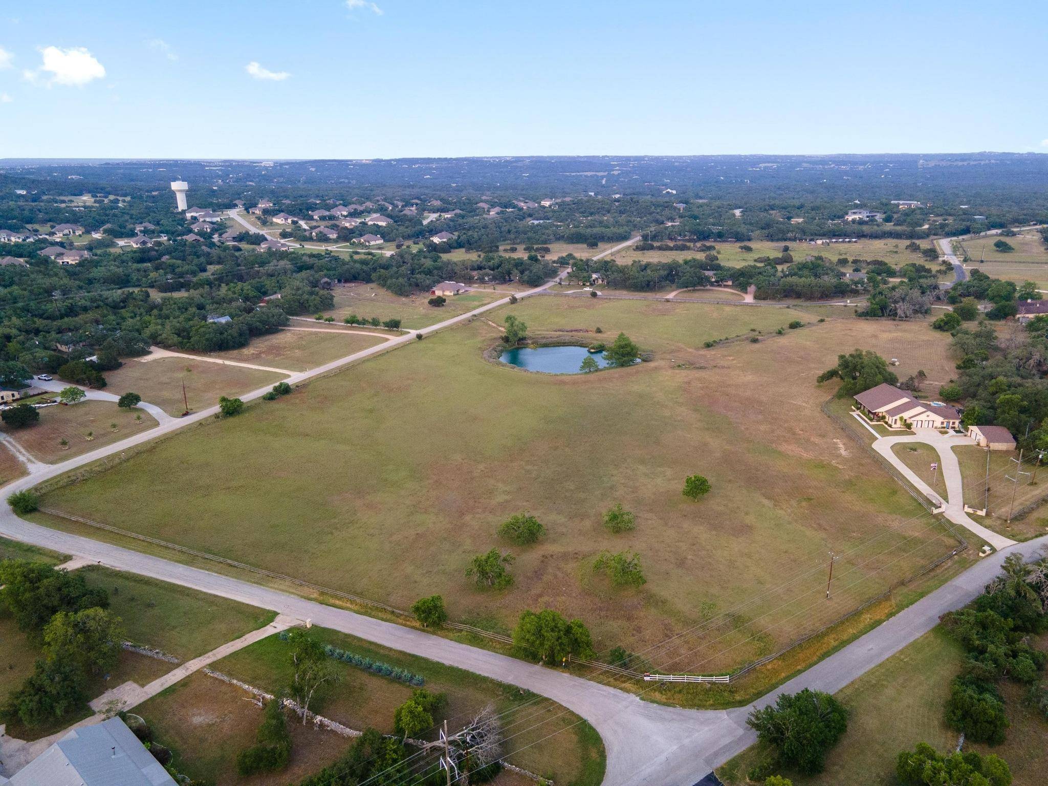 200 Spanish Oak TRL, Dripping Springs, TX 78620