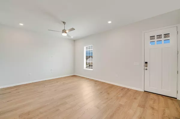 Austin, TX 78744,8516 Dongan DR