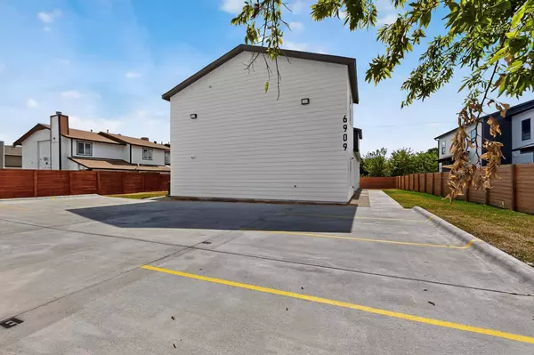 Austin, TX 78724,6909 Wentworth DR