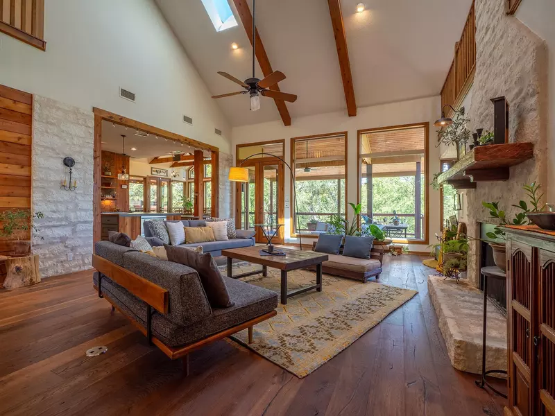 10731 CASSIA DR, Austin, TX 78759