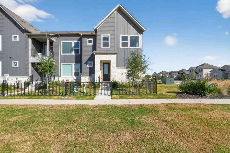213 Flowers Ave, Hutto, TX 78634