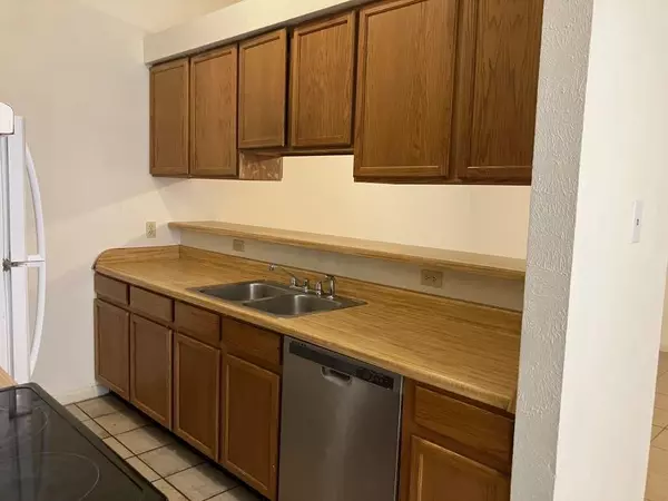 San Marcos, TX 78666,1302 N Bishop ST