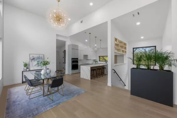 Austin, TX 78721,5013 Rob Scott ST